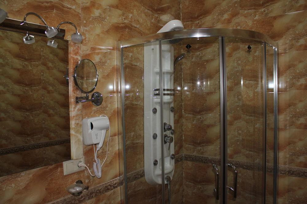 Elegant Boutique Rustaveli Hotell Tbilisi Eksteriør bilde