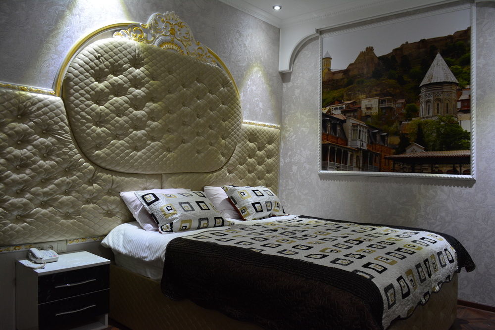Elegant Boutique Rustaveli Hotell Tbilisi Eksteriør bilde