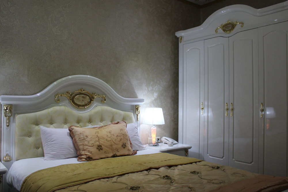 Elegant Boutique Rustaveli Hotell Tbilisi Eksteriør bilde