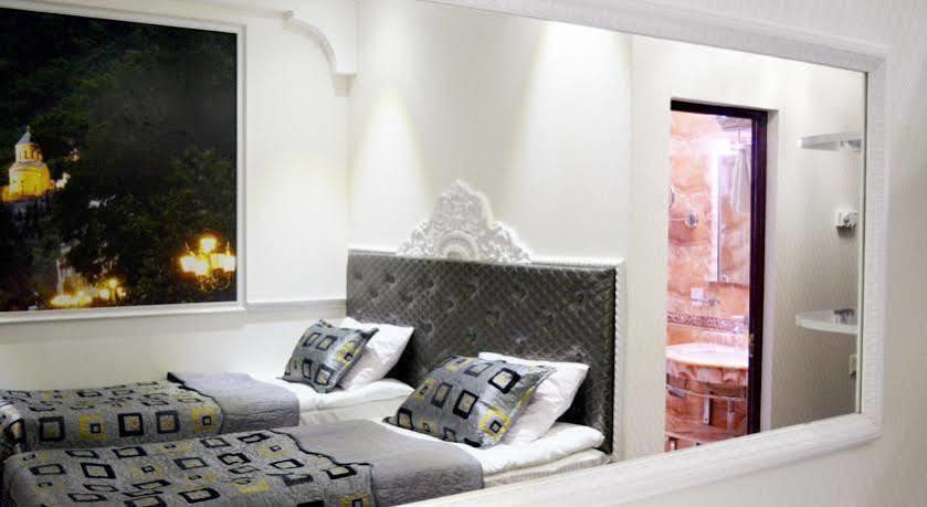 Elegant Boutique Rustaveli Hotell Tbilisi Eksteriør bilde