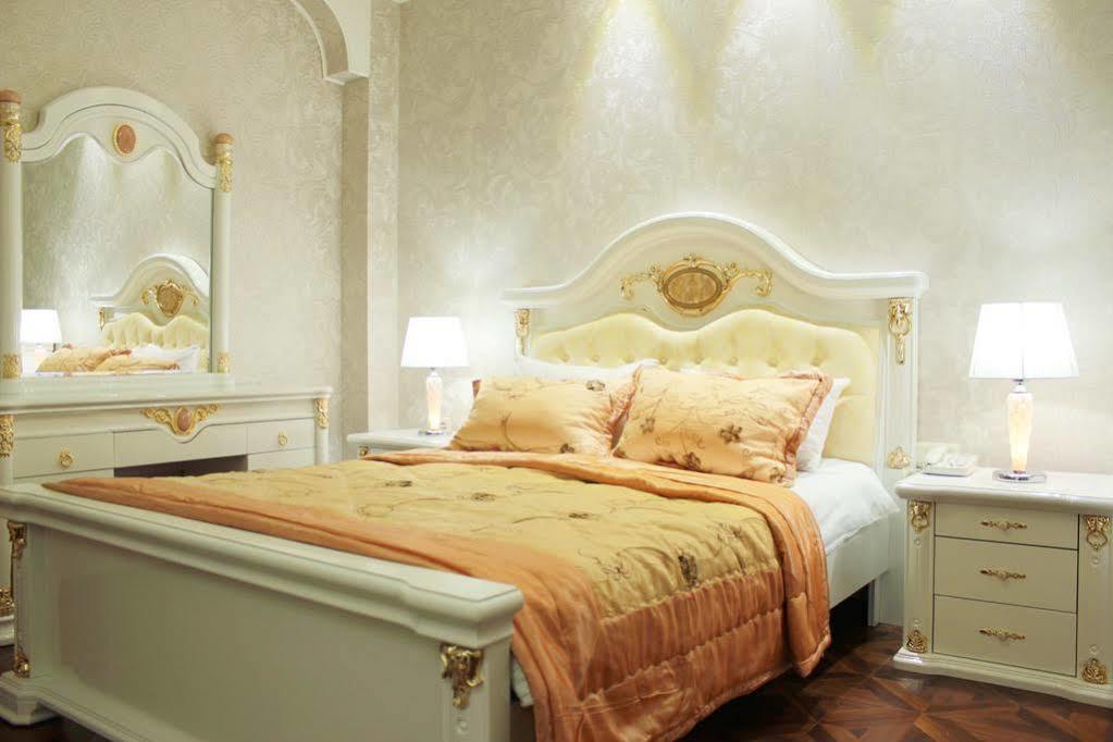 Elegant Boutique Rustaveli Hotell Tbilisi Eksteriør bilde